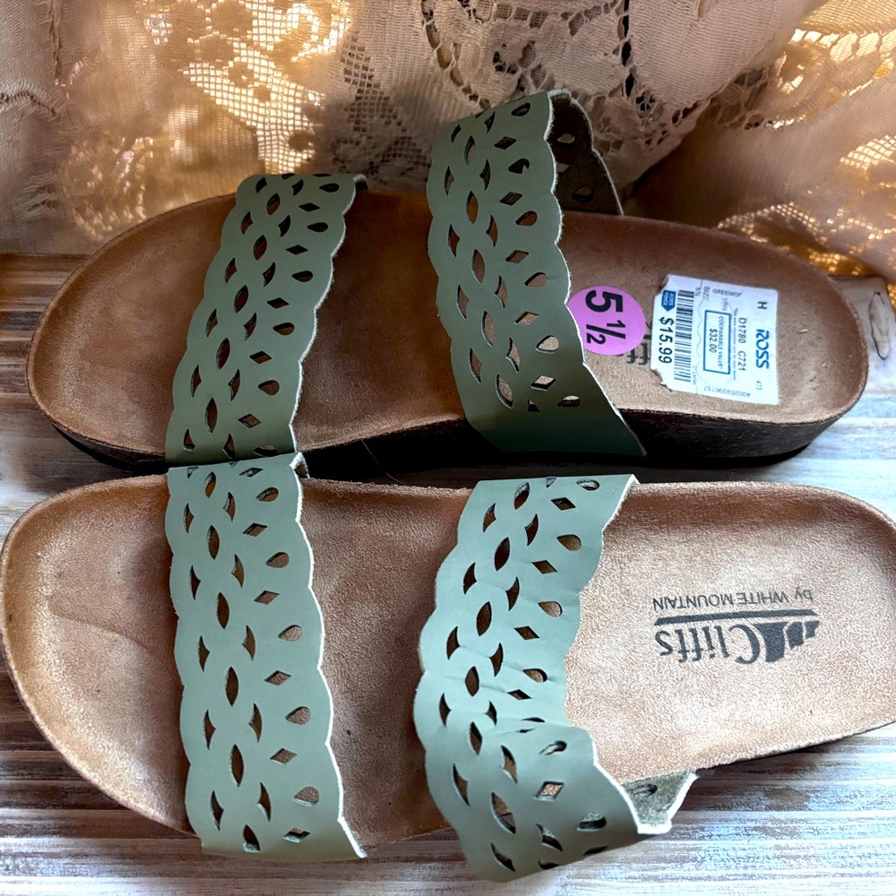 White Mountain Cliffs sandals